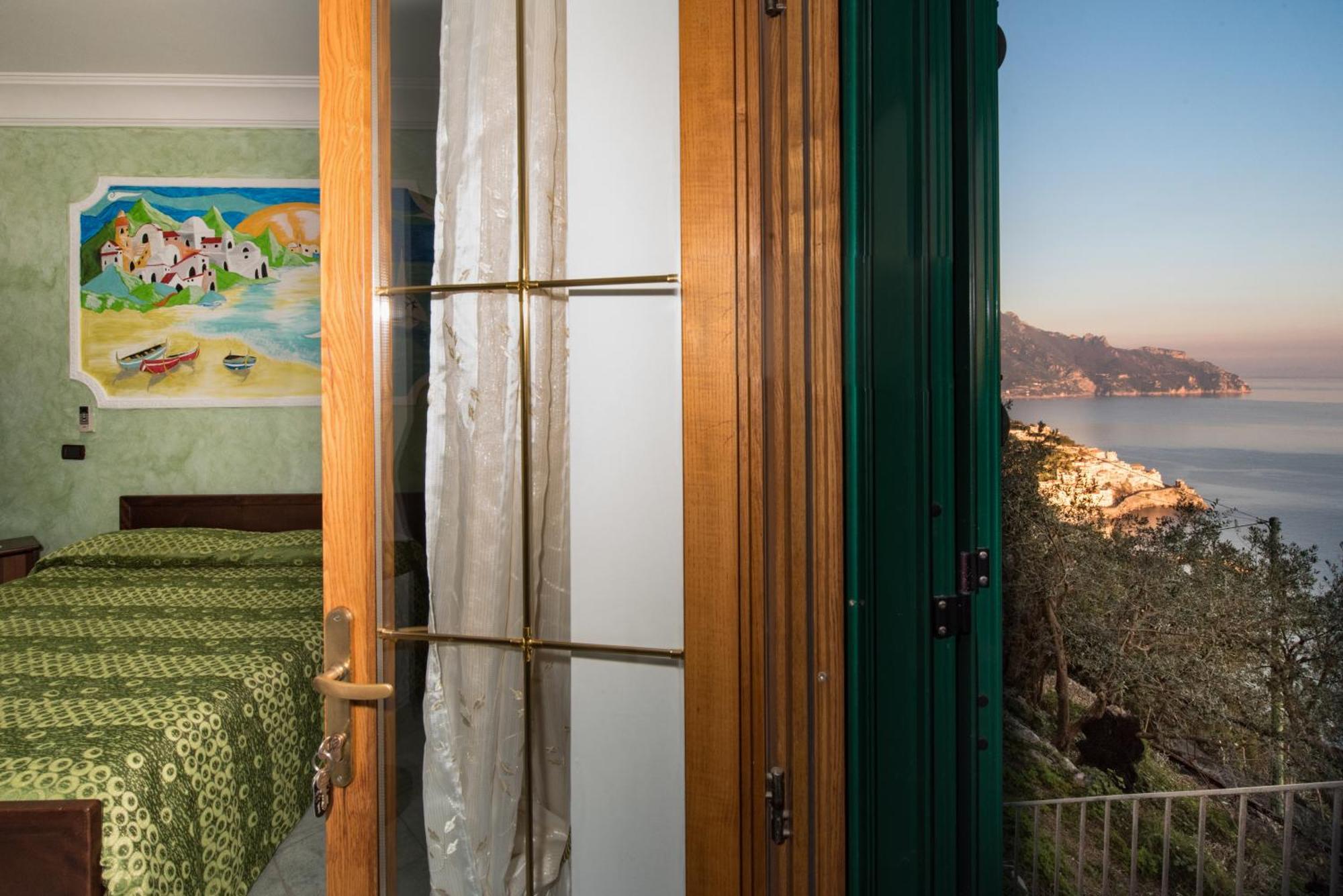 Bed and Breakfast H.H.Le Palme Amalfi Exteriér fotografie