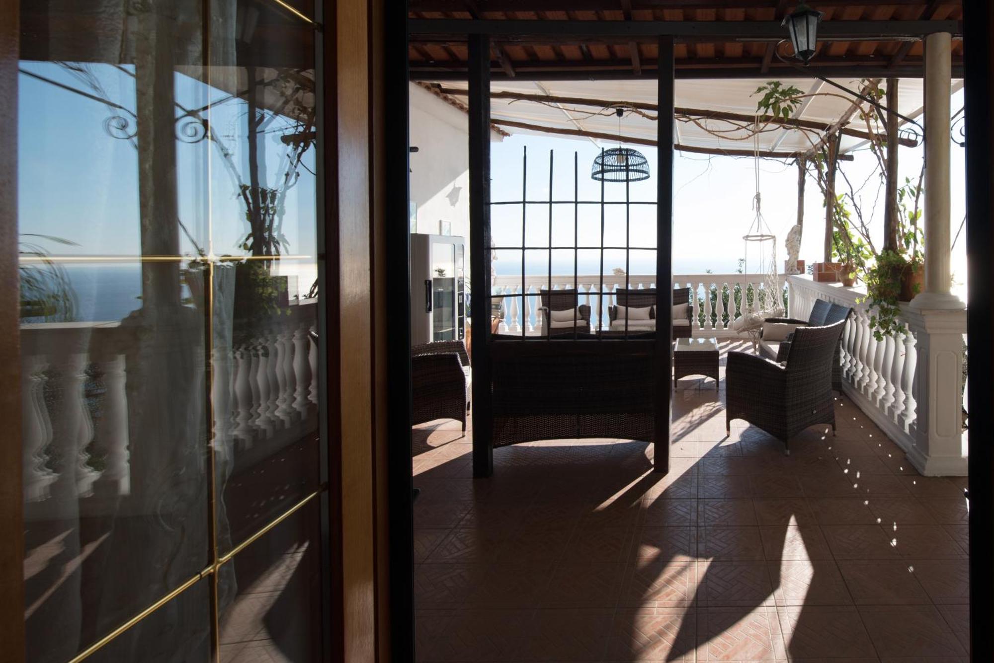Bed and Breakfast H.H.Le Palme Amalfi Exteriér fotografie