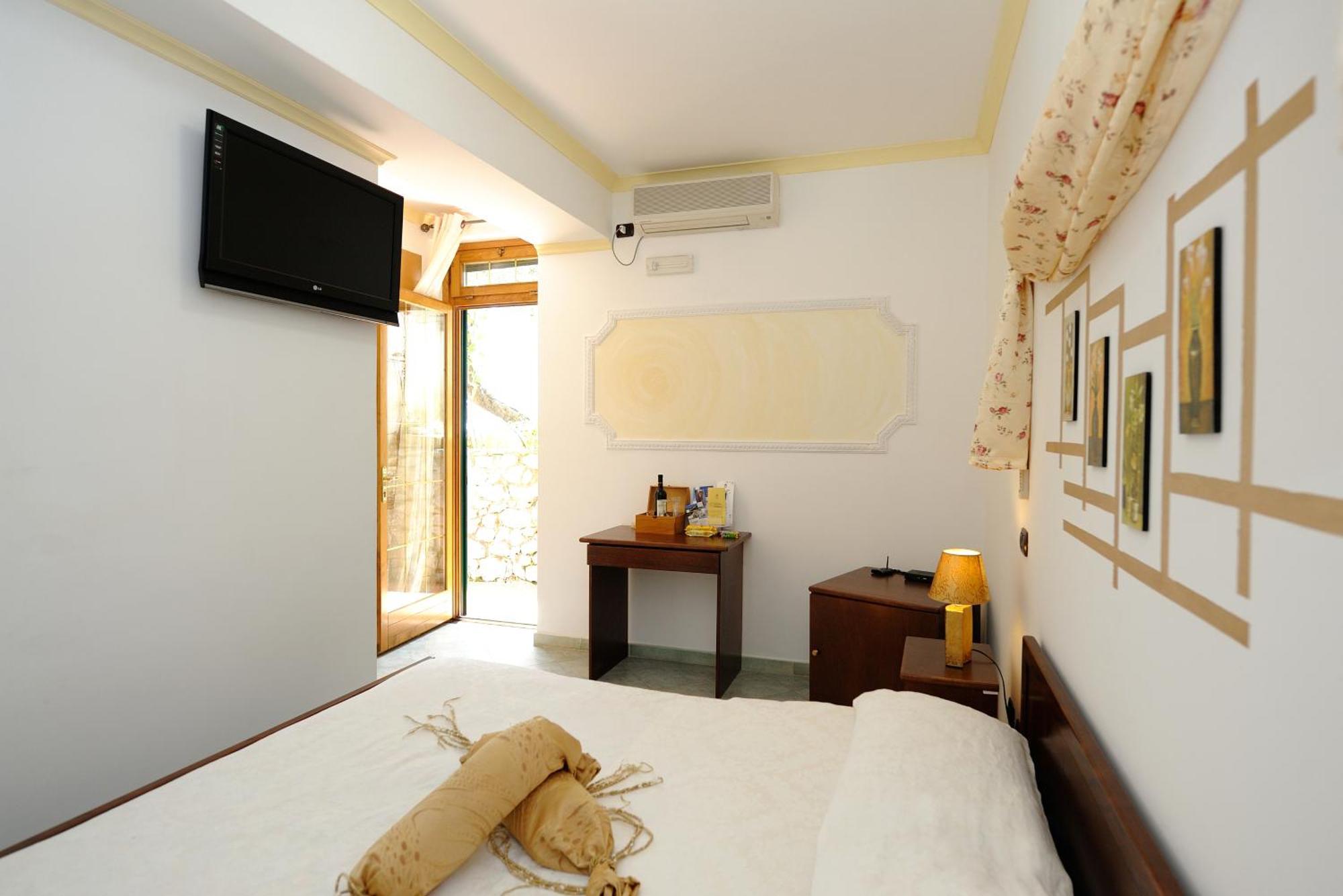 Bed and Breakfast H.H.Le Palme Amalfi Exteriér fotografie